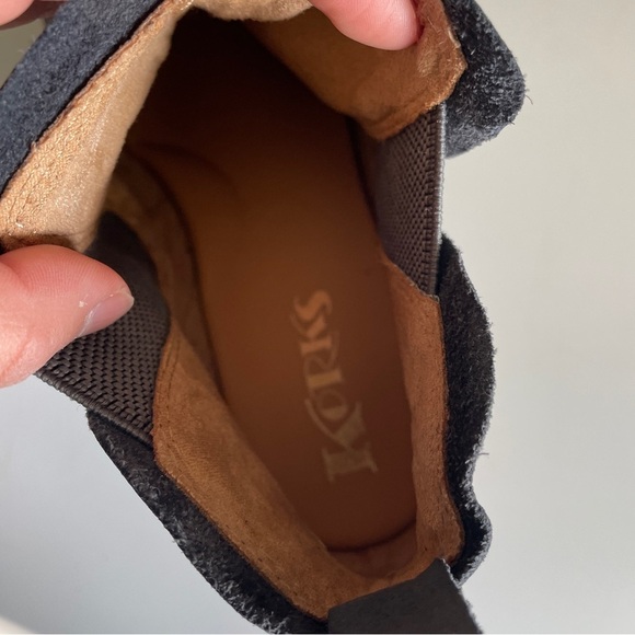 Korks Ease Tea Chelsea Booties- 7M - Picture 6 of 9
